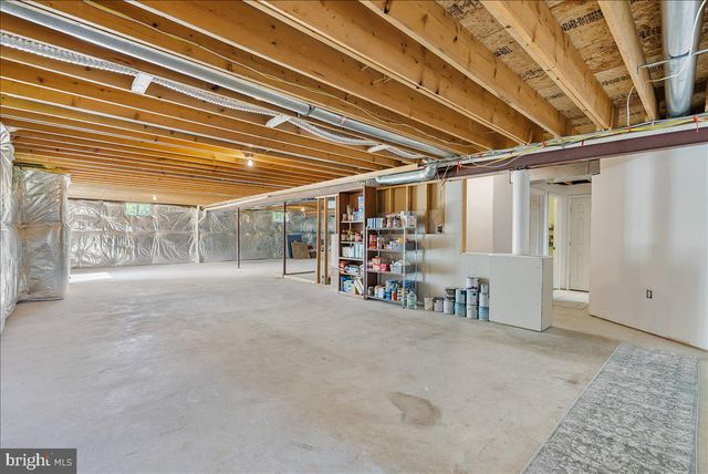 30 SAVANNAH DR, Strasburg, VA 22657