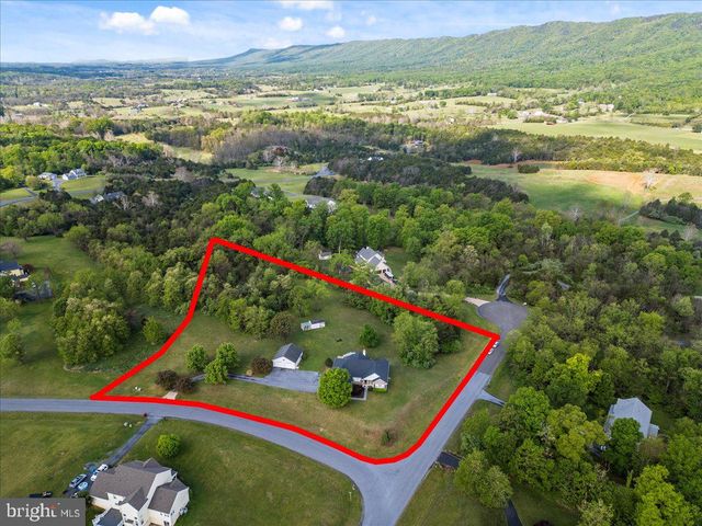 30 SAVANNAH DR, Strasburg, VA 22657