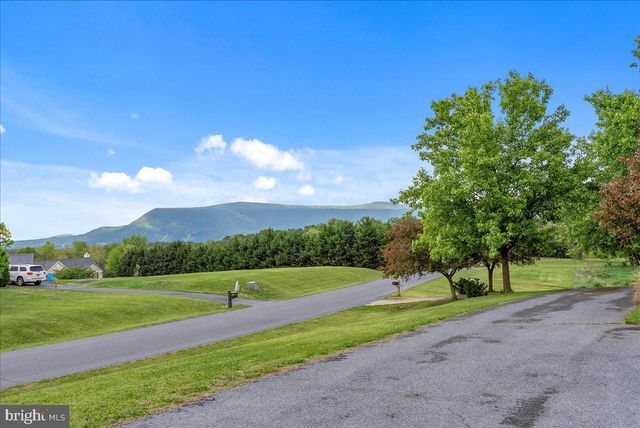 30 SAVANNAH DR, Strasburg, VA 22657