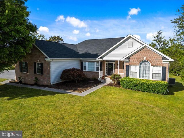 30 SAVANNAH DR, Strasburg, VA 22657