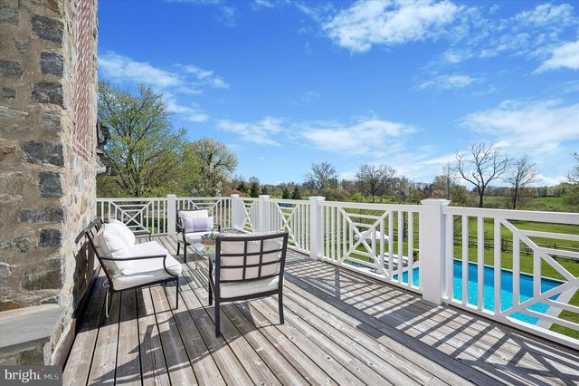 101 HAMPTON LN, Blue Bell, PA 19422