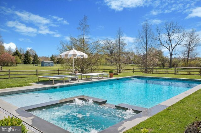 101 HAMPTON LN, Blue Bell, PA 19422