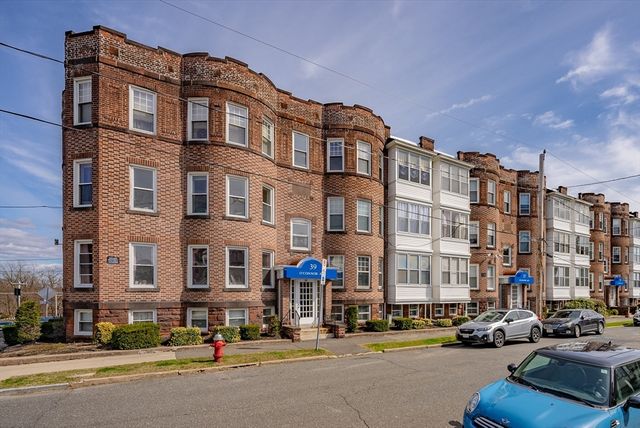 37 O'connor Ave 2L, Holyoke, MA 01040