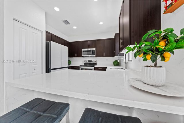 20576 NE 5th Place, Miami, FL 33179