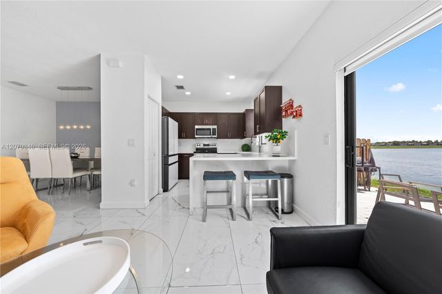 20576 NE 5th Place, Miami, FL 33179