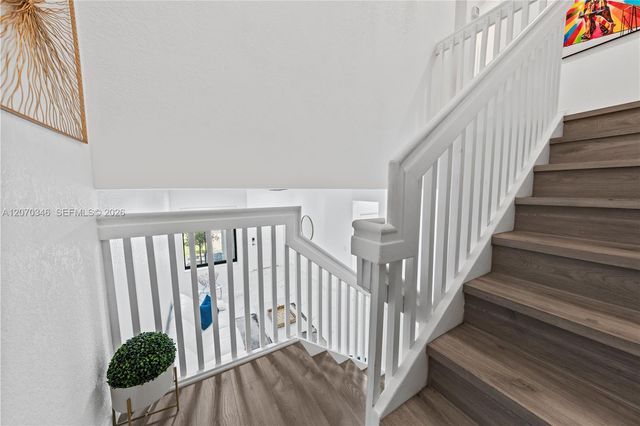 20576 NE 5th Place, Miami, FL 33179
