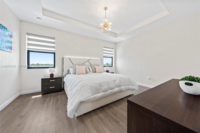20576 NE 5th Place, Miami, FL 33179