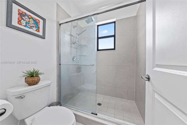 20576 NE 5th Place, Miami, FL 33179