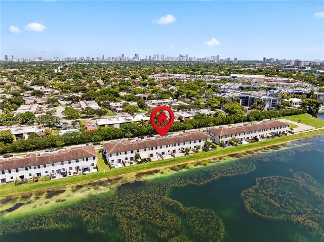 20576 NE 5th Place, Miami, FL 33179