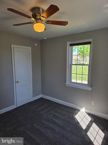 605 S EAGLE RD, Havertown, PA 19083