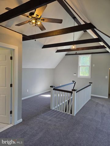 605 S EAGLE RD, Havertown, PA 19083
