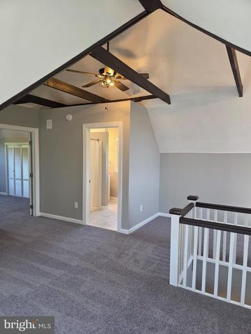 605 S EAGLE RD, Havertown, PA 19083