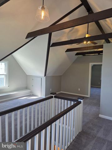 605 S EAGLE RD, Havertown, PA 19083