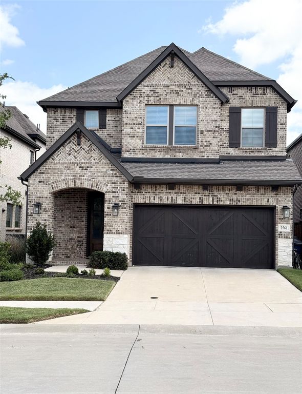 2561 Four Roses Drive, Lewisville, TX 75056
