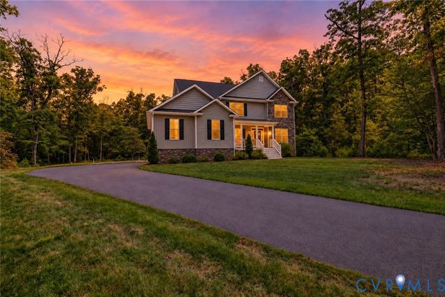 12668 Greenwood Rd, Glen Allen, VA 23059