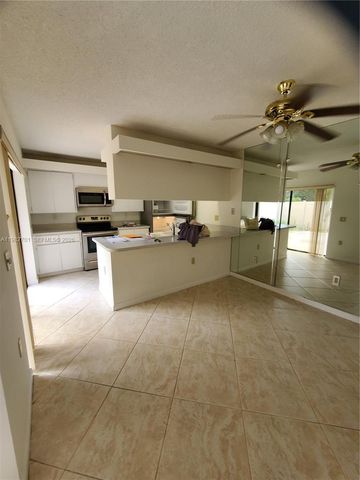 7419 74th Way 7419, West Palm Beach, FL 33407