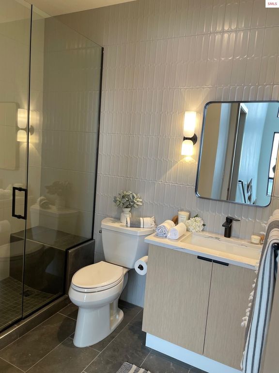 124 Village Ln #415, Sandpoint, ID 83864 photo 3