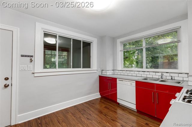 1785 Channing Street, Ferndale, MI 48220