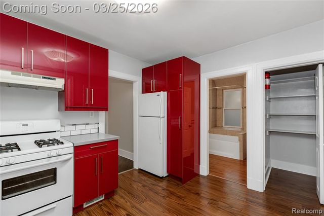 1785 Channing Street, Ferndale, MI 48220