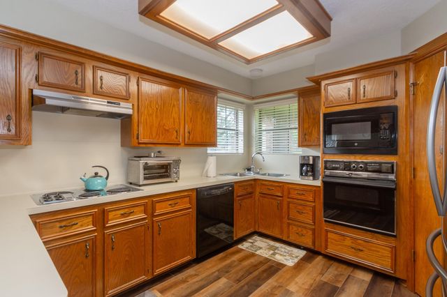 3701 Regency Drive, Deer Park, TX 77536