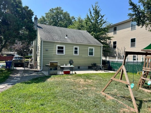 1003 Woodlawn Ave, Linden City, NJ 07036