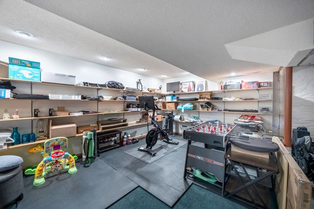 4225 SE 23rd Street, Des Moines, IA 50320