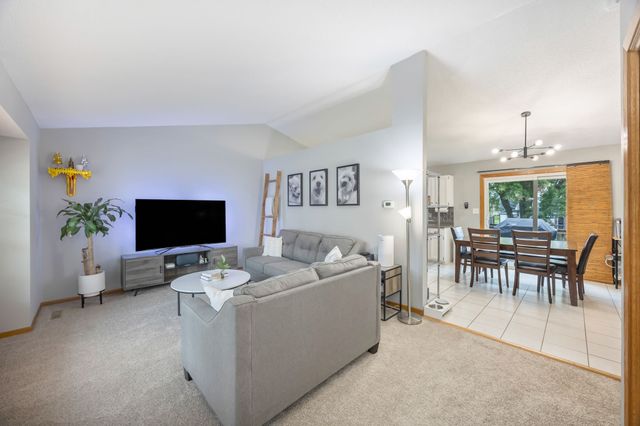 4225 SE 23rd Street, Des Moines, IA 50320