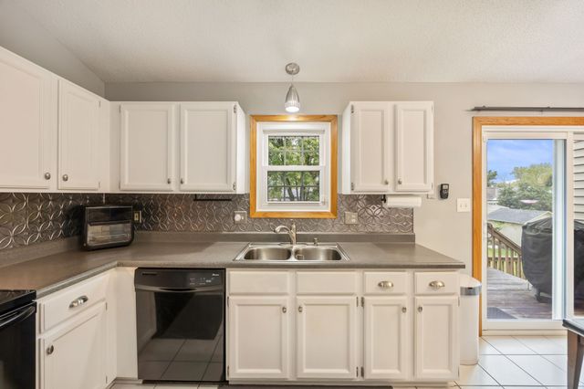 4225 SE 23rd Street, Des Moines, IA 50320