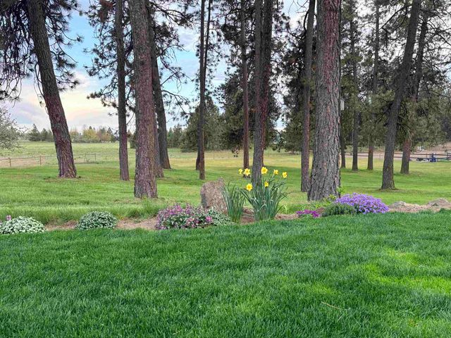 817 W White Rd, Spokane, WA 99224