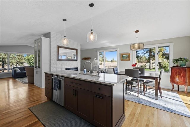 817 W White Rd, Spokane, WA 99224