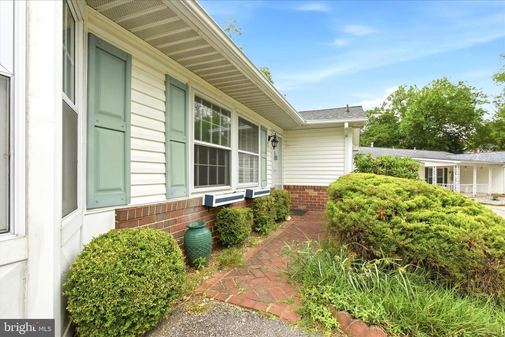 7910 S CARTIER CT, Severn, MD 21144