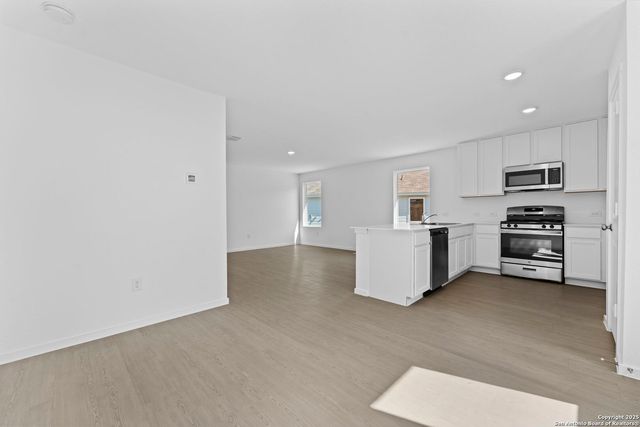 7602 Bohemian Grove, San Antonio, TX 78227