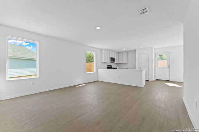 7602 Bohemian Grove, San Antonio, TX 78227