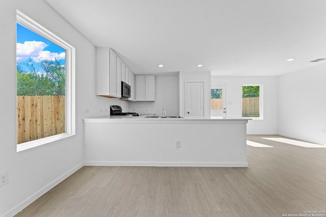 7602 Bohemian Grove, San Antonio, TX 78227