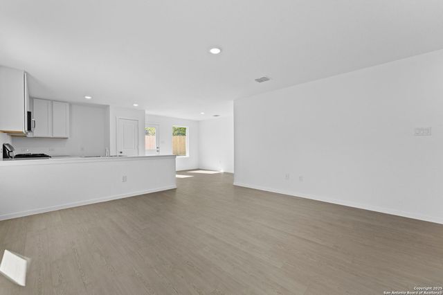 7602 Bohemian Grove, San Antonio, TX 78227