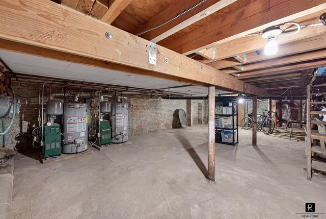 497 Hart Street, New York City, NY 11221