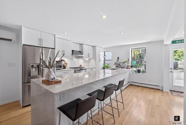 497 Hart Street, New York City, NY 11221
