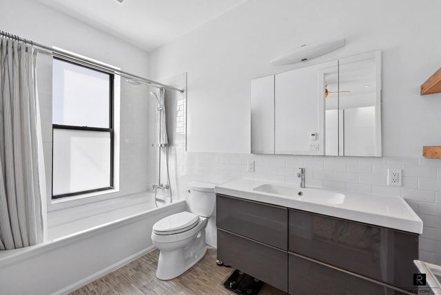 497 Hart Street, New York City, NY 11221