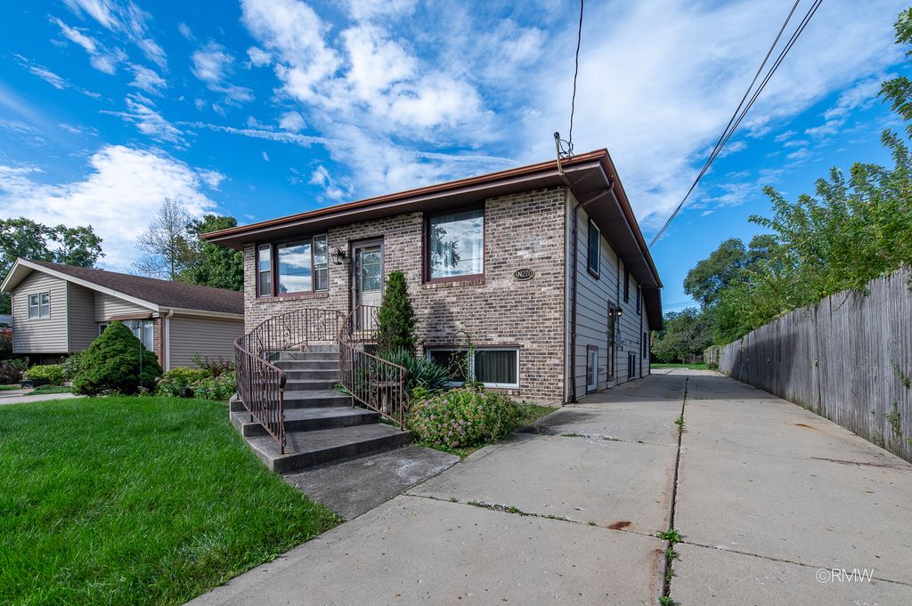 4 N 270 9th Avenue, Addison, IL 60101 — photo 3