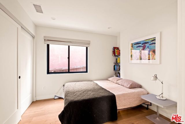 8723 Lookout Mountain Avenue, Los Angeles, CA 90046