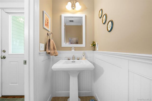 15 Cowdrey Street, Warwick, NY 10990