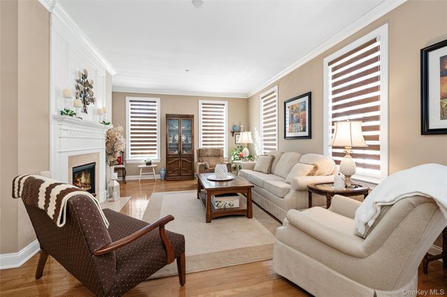 15 Cowdrey Street, Warwick, NY 10990