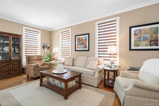 15 Cowdrey Street, Warwick, NY 10990