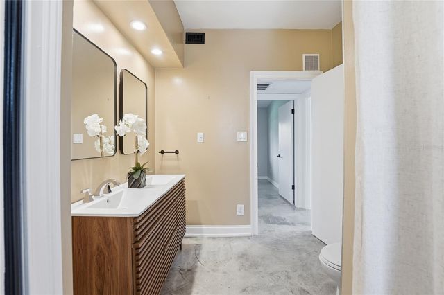4033 IBIS DRIVE, Orlando, FL 32803