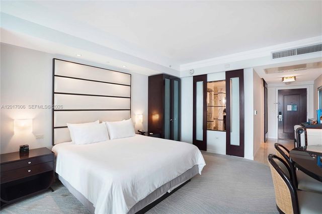 4391 Collins Avenue 916, Miami Beach, FL 33140