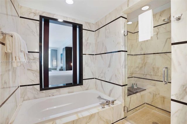4391 Collins Avenue 916, Miami Beach, FL 33140