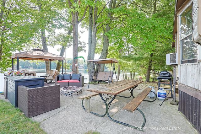 5190 N Bass Lake Road, Irons, MI 49644