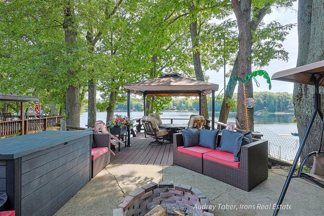 5190 N Bass Lake Road, Irons, MI 49644