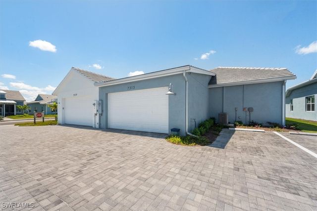 7315 Cayo Coco LN, Naples, FL 34113