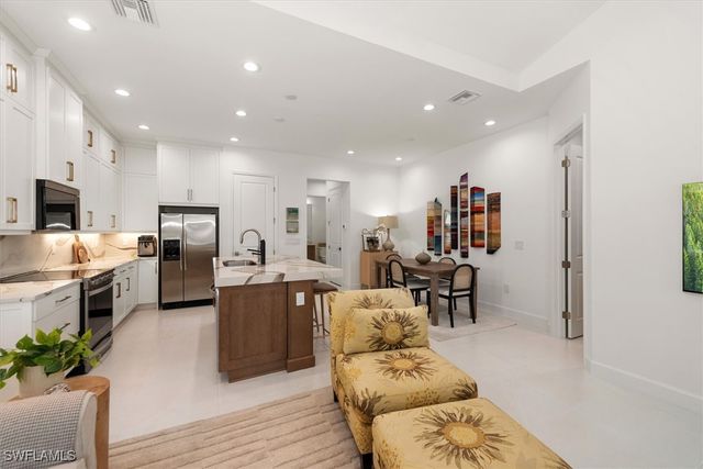 7315 Cayo Coco LN, Naples, FL 34113